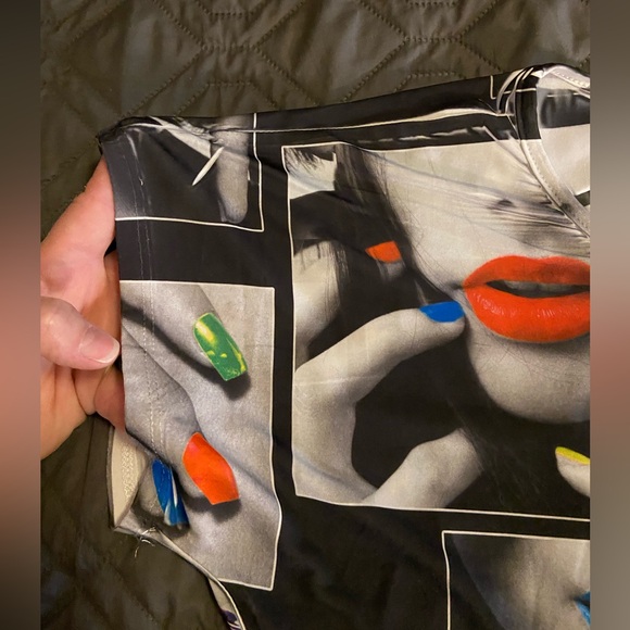 Multi color top with open back - Picture 2 of 6